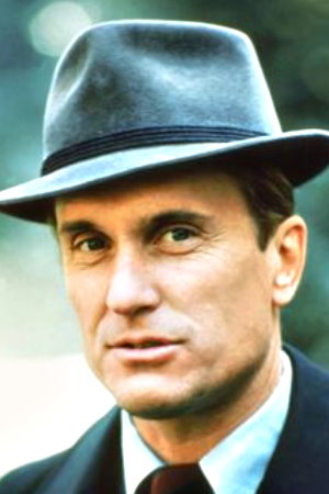 رابرت دووال