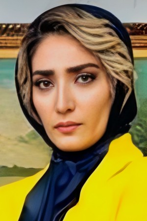 مینا ساداتی