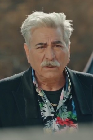 سیروس میمنت