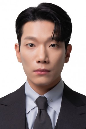 کیم کیونگ نام