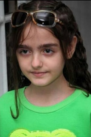 نیوشا علیپور