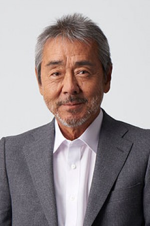 آکیرا ترائو