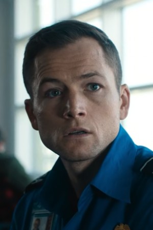 تارون اگرتون