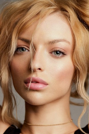 فرانچسکا ایستوود